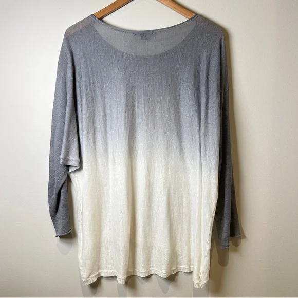 Acrobat Gray & White Ombre Dolman Sleeve Flowy Elegant Lightweight Sweater XS/S - Picture 2 of 6